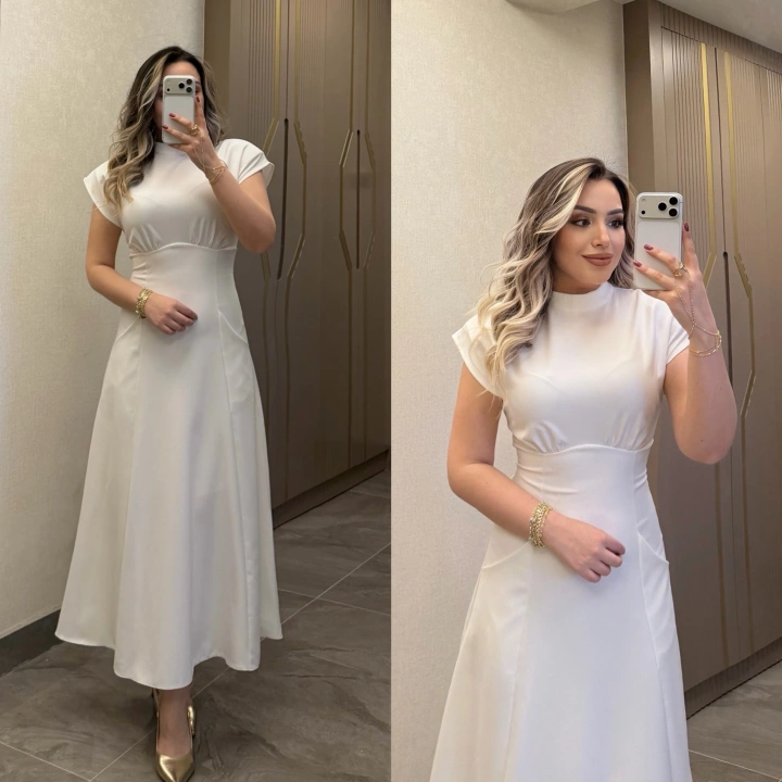 Göğüs Büzgülü Beyaz Elbise