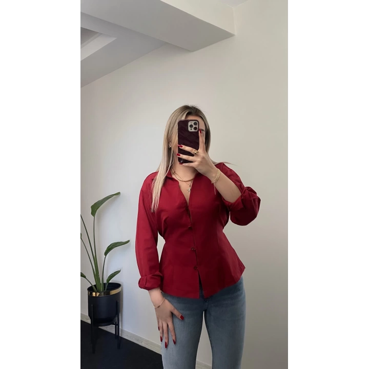 Arkadan Bağlamalı Beli İnce Gösteren Gömlekler