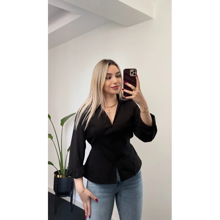 Arkadan Bağlamalı Beli İnce Gösteren Gömlekler