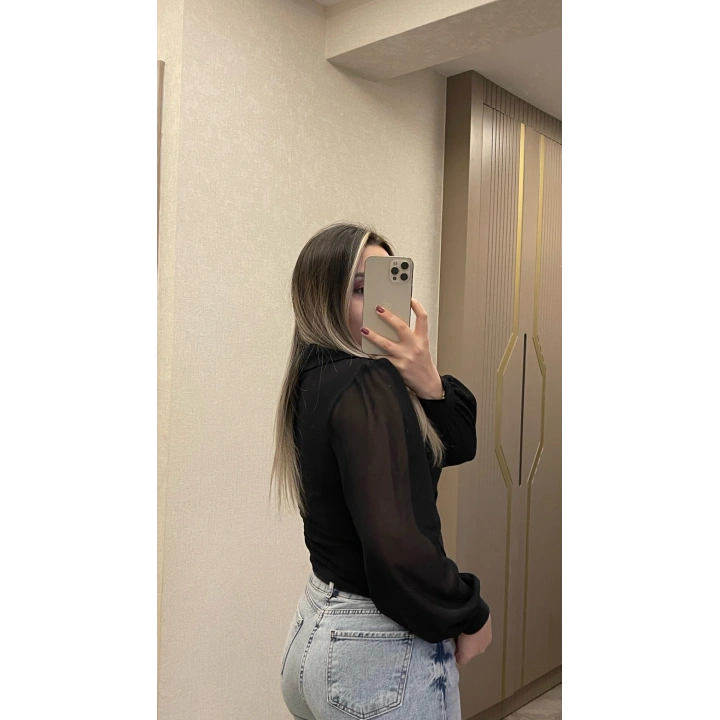 Siyah Kolu Tül Bluz