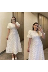 Beyaz Güllü Elbise