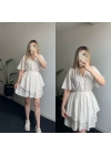 Fırfırlı Beyaz Elbise