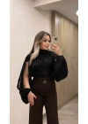 Kol Detaylı Siyah Bluz