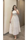 Kabartma Çiçekli Brode Elbise Beyaz