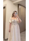 Dantel Detaylı Bej Brode Elbise