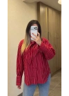 Fularlı Kırmızı Gömlek