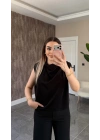 Siyah Degaje Yaka Bluz
