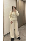 Ekru Çıtçıtlı Çelik Triko Takım