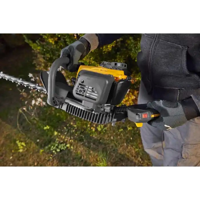 Stiga HT 525 Benzinli Çit Kesme Makinası