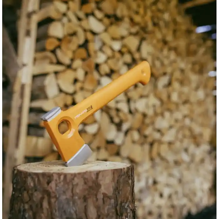 FISKARS PARÇALAMA BALTASI X13