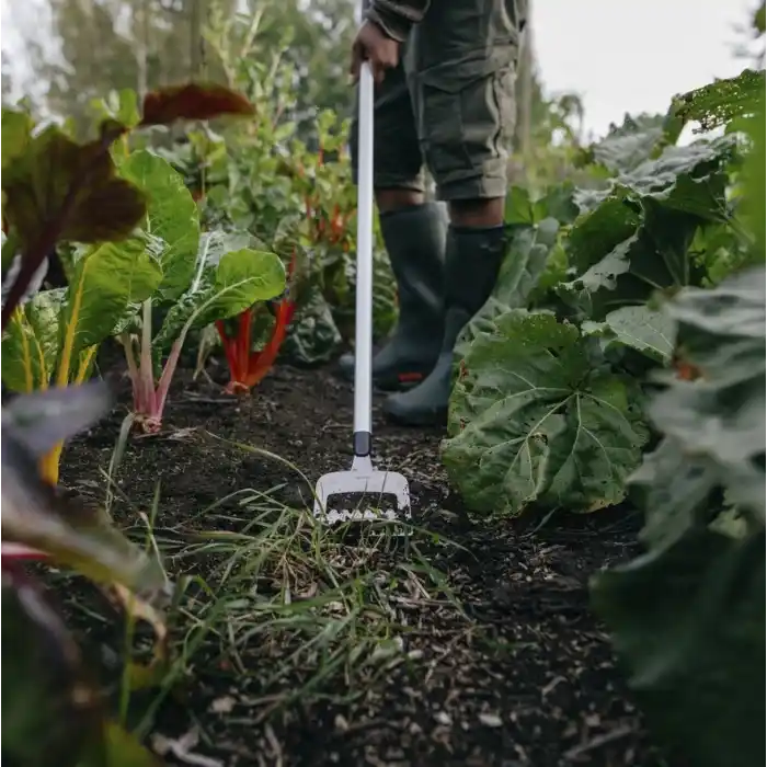 FISKARS XACT ÇİFT TARAFLI YABANİ OT AYIKLAYICI