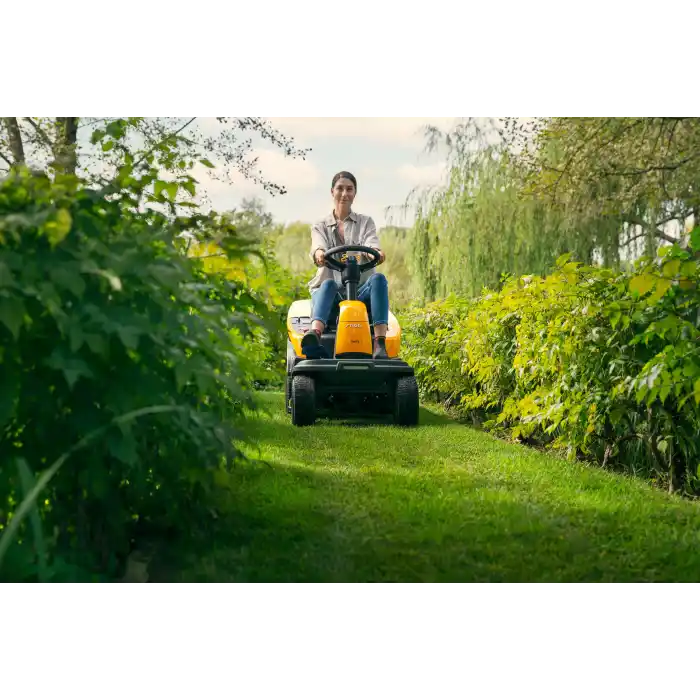 Stiga Swift 372 E Akülü Çim Biçme Traktörü (3 X 48V BATARYA+ŞARJ CİHAZI DAHİL)