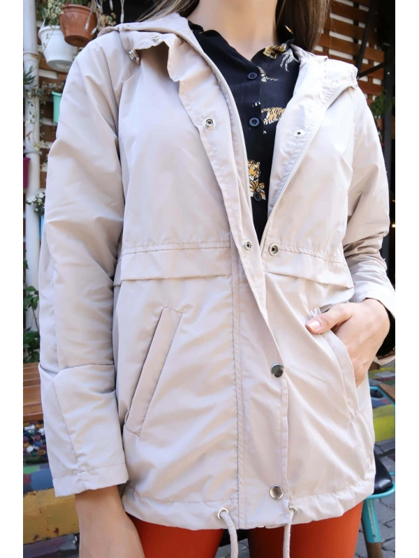 Kapüşonlu Kordonlu Yağmurluk- BEJ