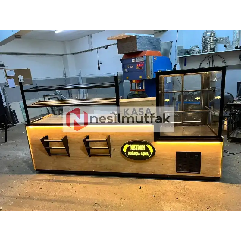 Börek Tezgahı ve Pasta Tatlı Dolabı
