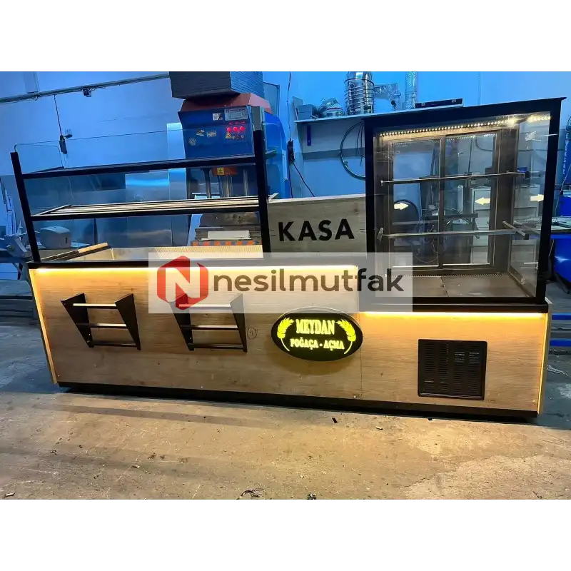 Börek Tezgahı ve Pasta Tatlı Dolabı