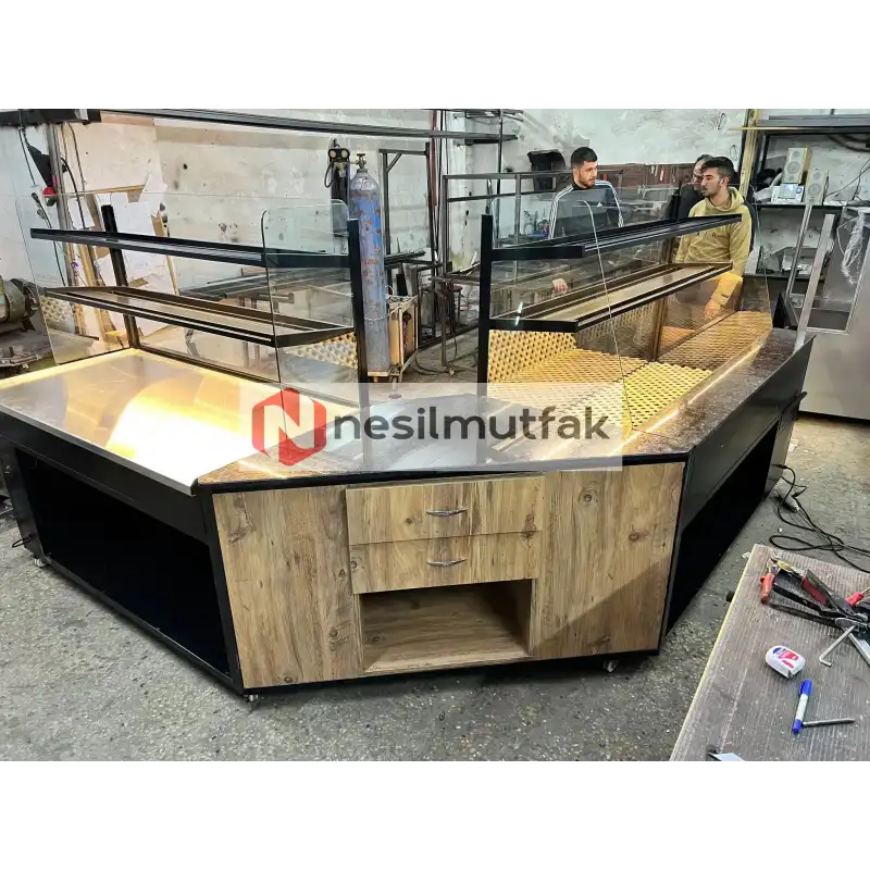 Böreklik ve Ekmek Tezgahı Ahşap Dekorlu