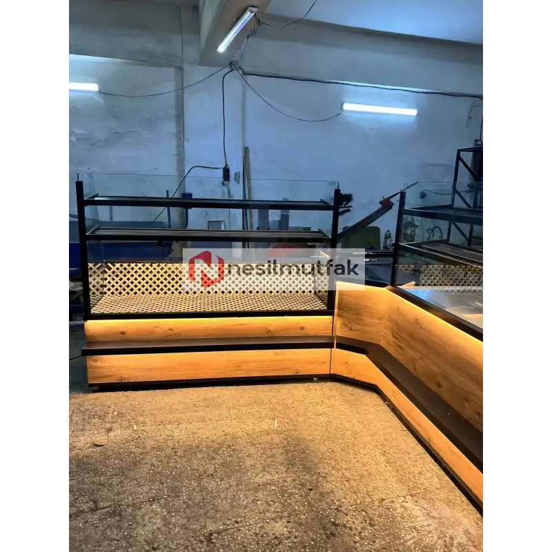 Böreklik ve Ekmek Tezgahı Ahşap Dekorlu