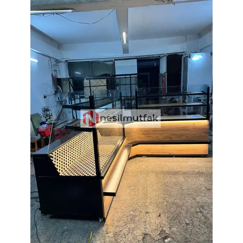 Böreklik ve Ekmek Tezgahı Ahşap Dekorlu