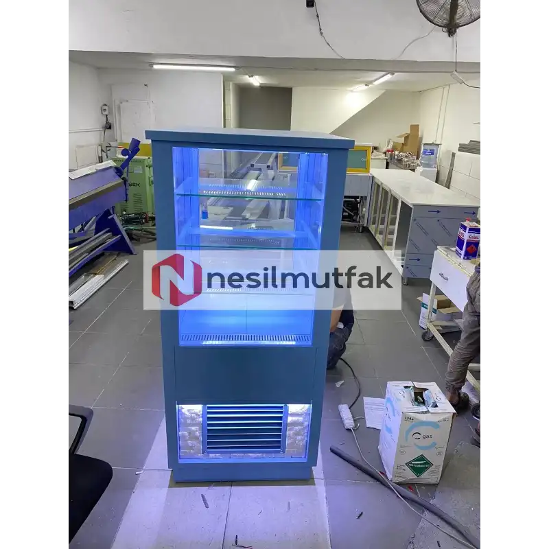 Dik Pasta Dolabı Ön Taş Dekorlu