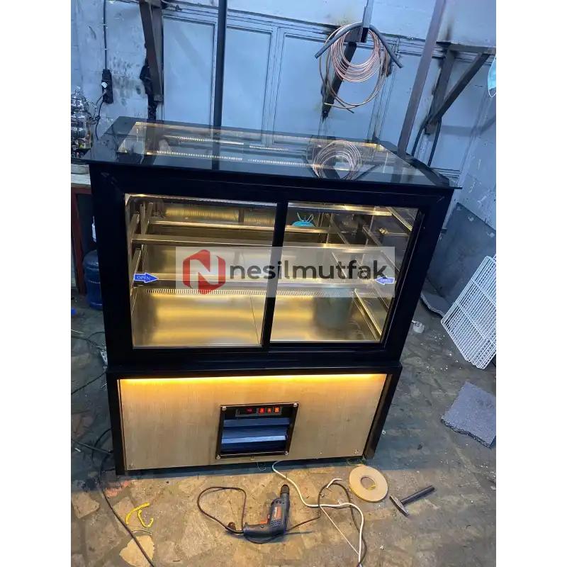 Pasta Dolabı Ahşap Dekorlu