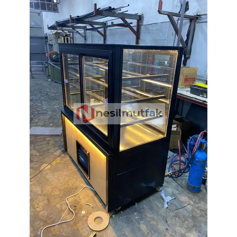 Pasta Dolabı Ahşap Dekorlu