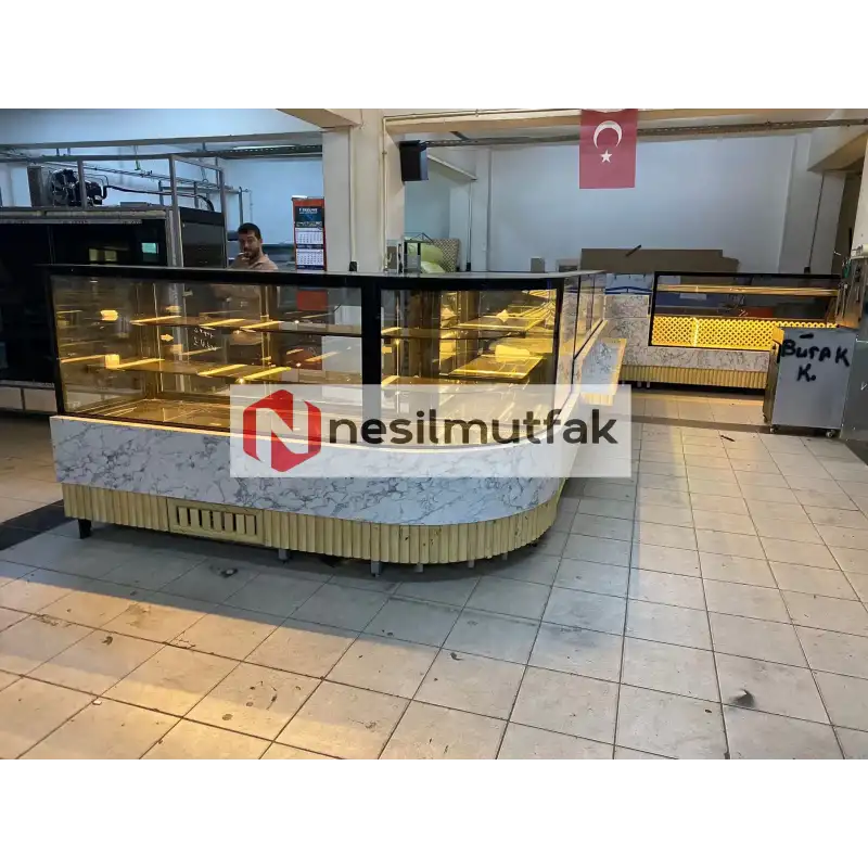 Böreklik Baklava ve Ekmeklik Tezgahı ve Pasta Dolabı Set