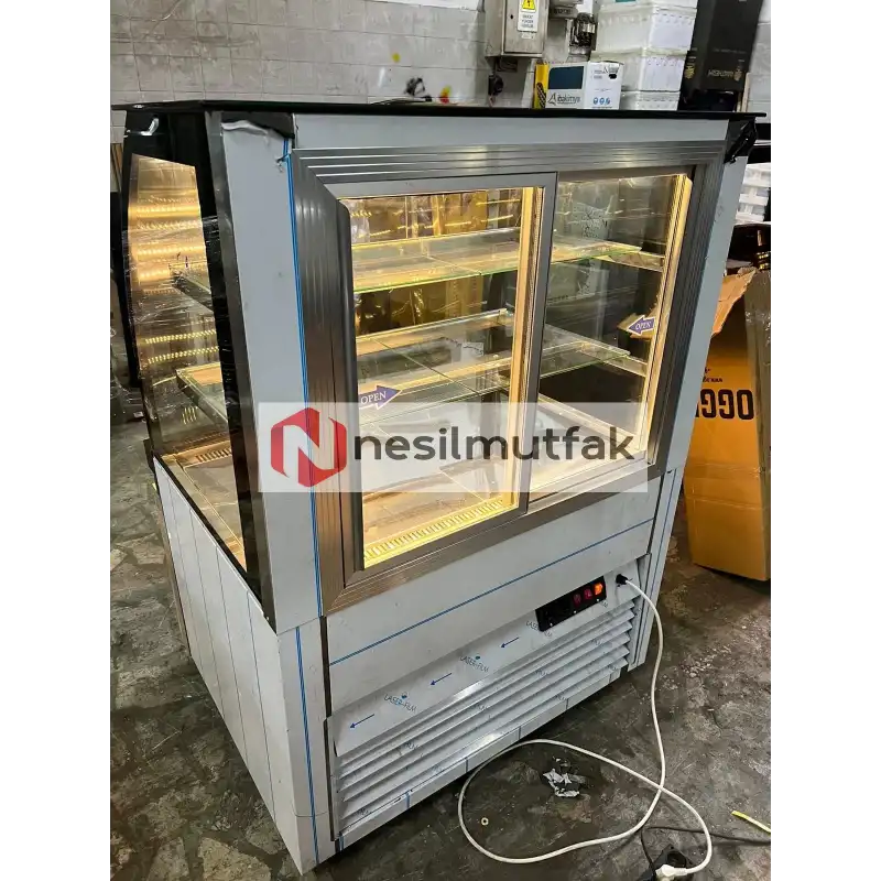 Pasta Dolabı Ön Ahşap Dekorlu