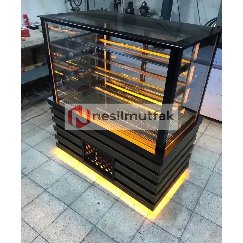 Pasta Tatlı Dolabı Ahşap Model