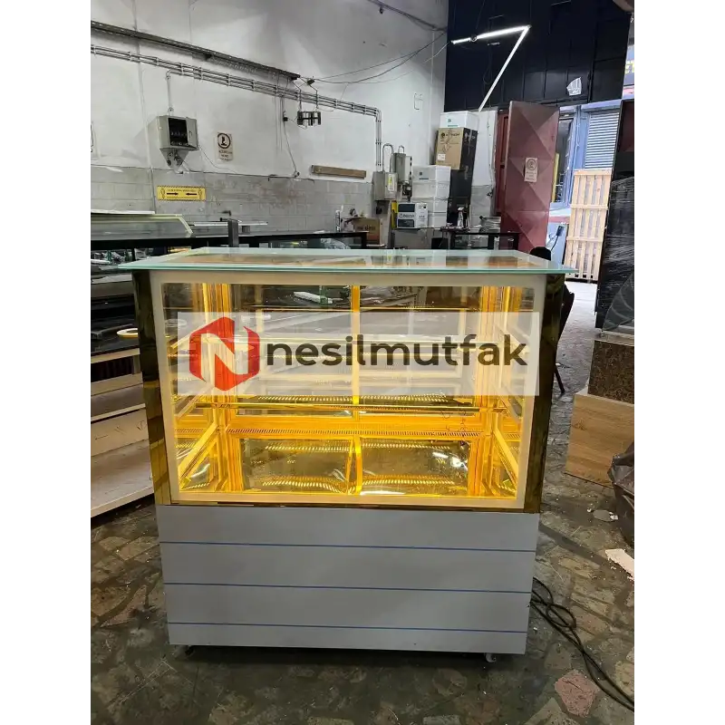 Pasta Tatlı Teşhir Dolabı Gold Model