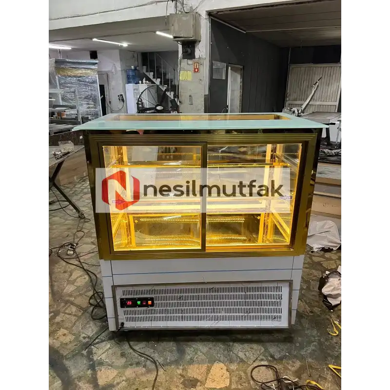 Pasta Tatlı Teşhir Dolabı Gold Model