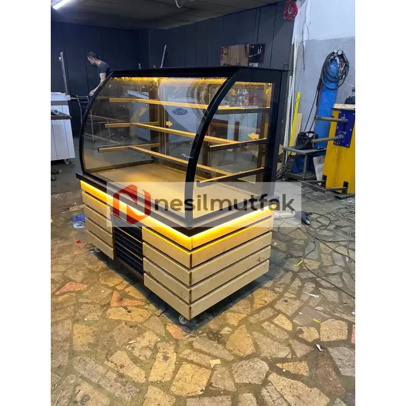 Pasta Teşhir Dolabı Ahşap Dekorlu