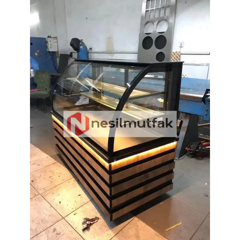 Pasta Teşhir Dolabı Ahşap Model