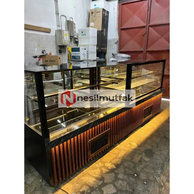 Starbucks Modeli Meşrubat Pasta Dolabı
