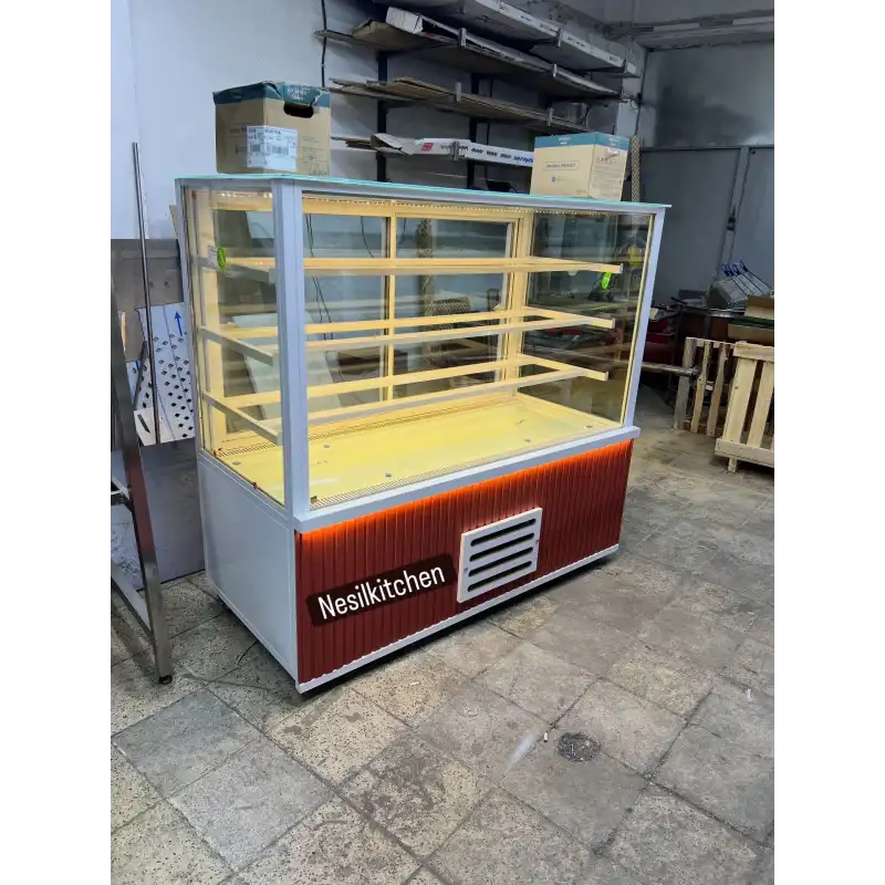 Pasta Tatlı Dolabı Kırmızı Model