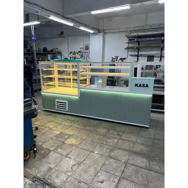 Poğaça Börek Tezgahı ve Pasta Tatlı Dolabı