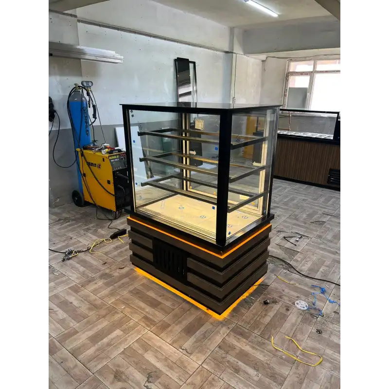 Pasta Tatlı Dolabı