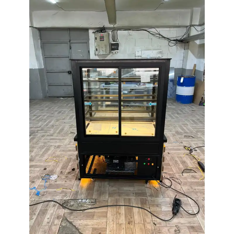 Pasta Tatlı Dolabı