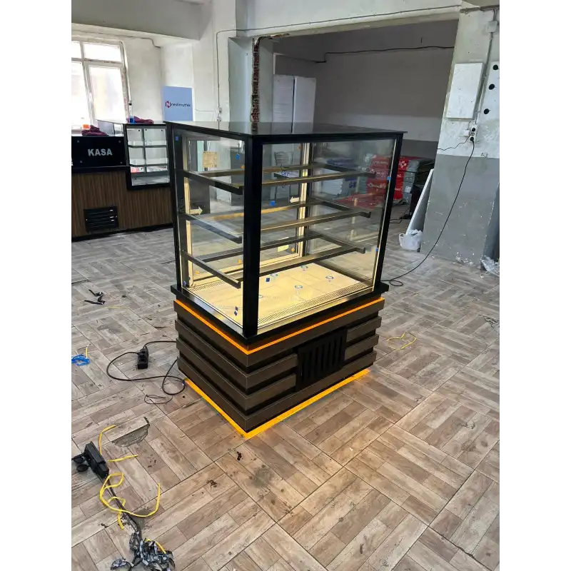 Pasta Tatlı Dolabı