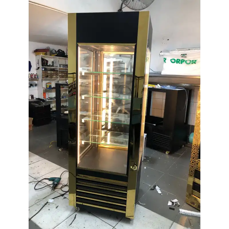Dik Model Pasta Dolabı Gold