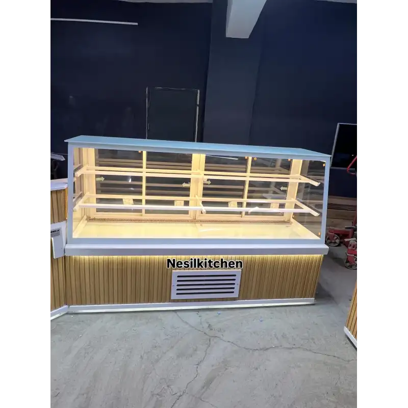 Pasta Tatlı Dolabı