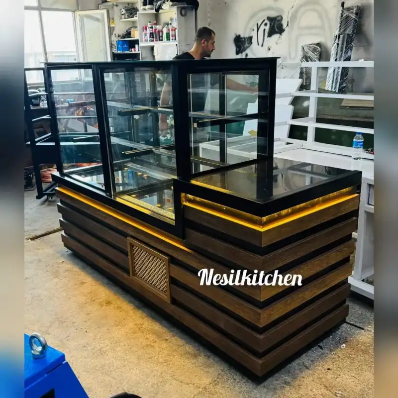 Pasta Tatlı Dolabı