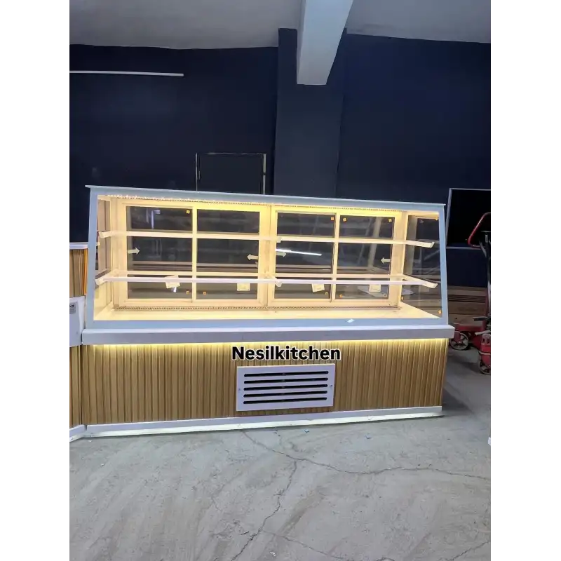 Pasta Tatlı Dolabı