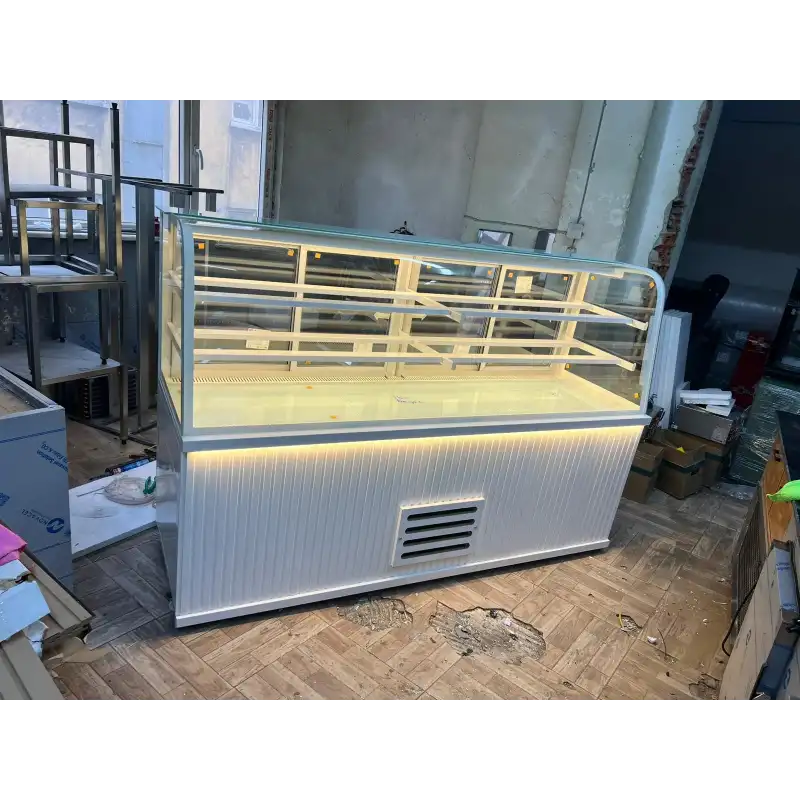 Pasta Tatlı Dolabı