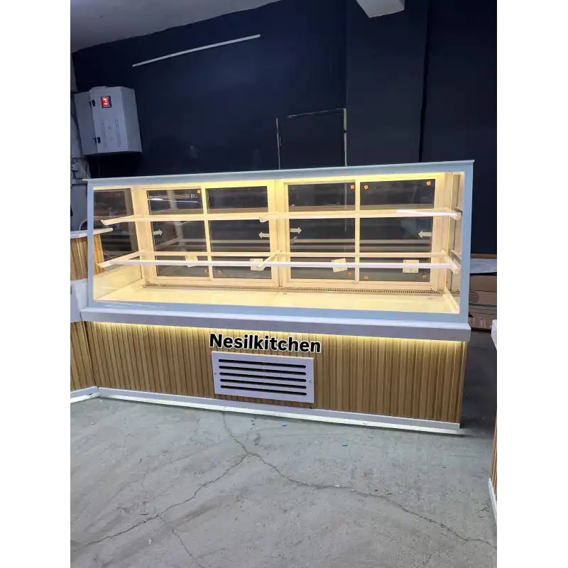 Pasta Tatlı Dolabı