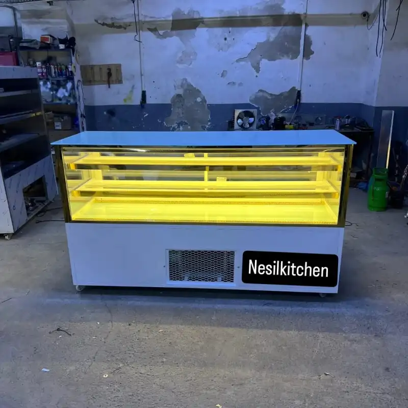 Pasta Tatlı Dolabı