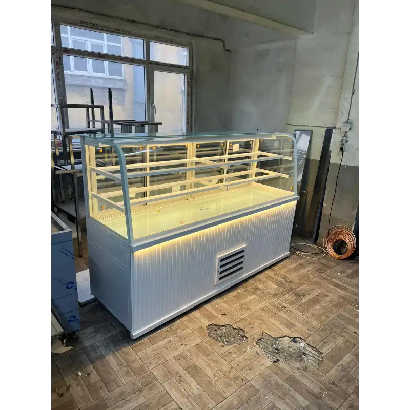 Pasta Tatlı Dolabı