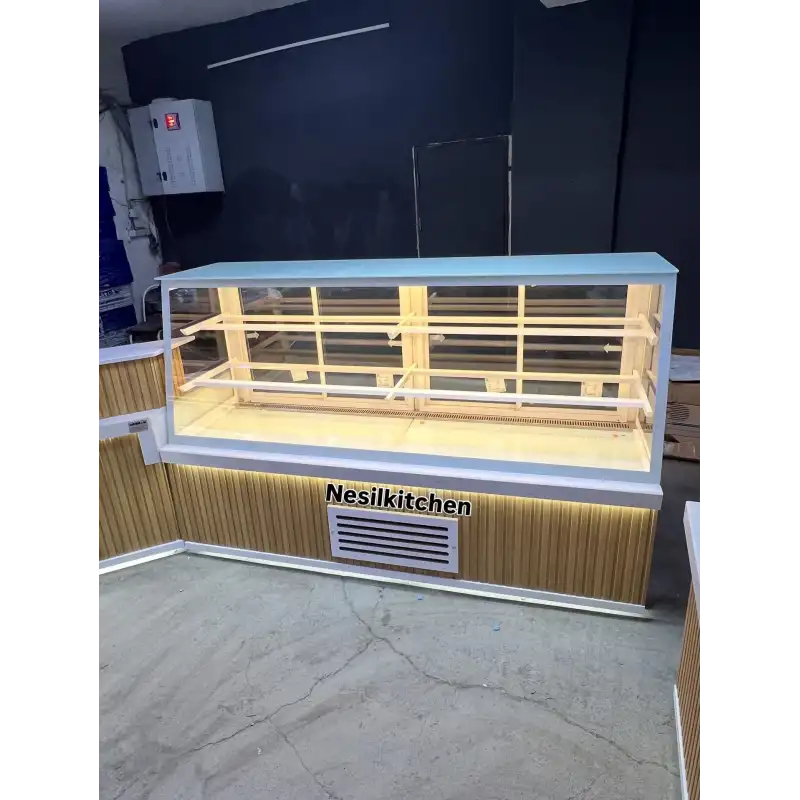 Pasta Tatlı Dolabı