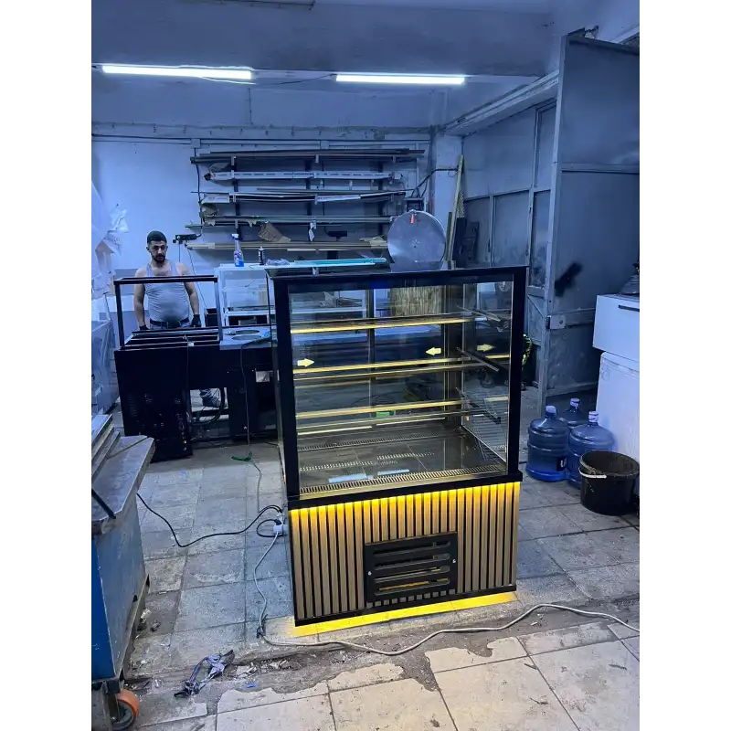 Pasta Tatlı Dolabı