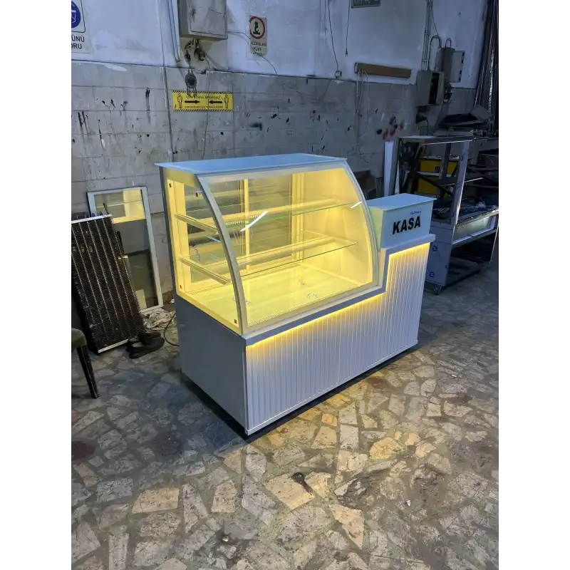 Pasta Tatlı Dolabı