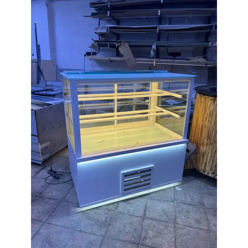Pasta Tatlı Dolabı